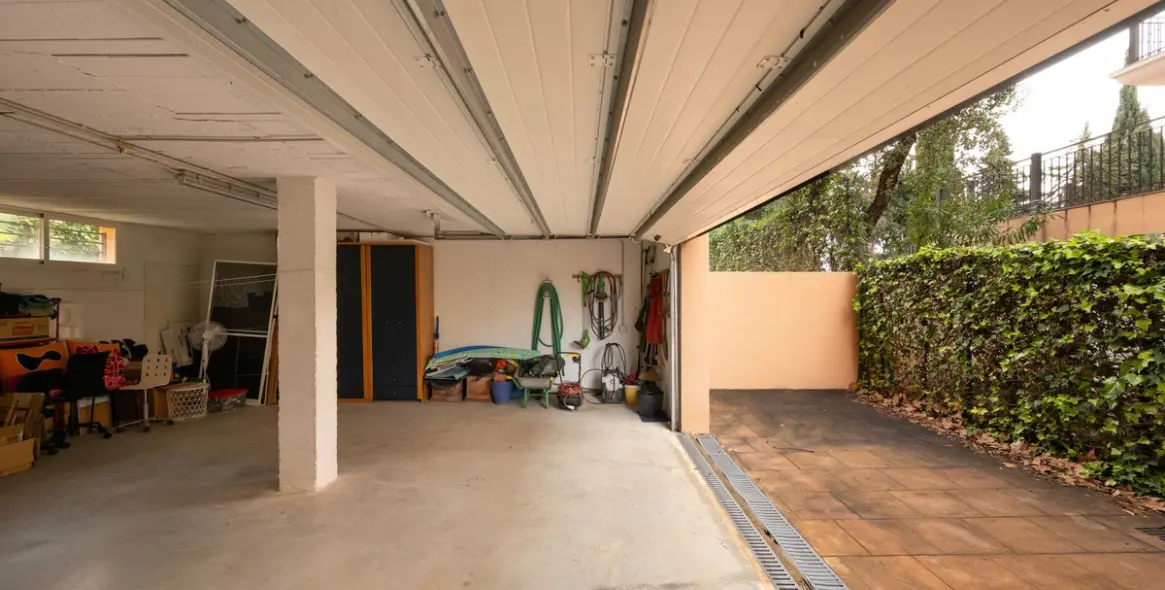 Venta de villa independiente en Elviria 35