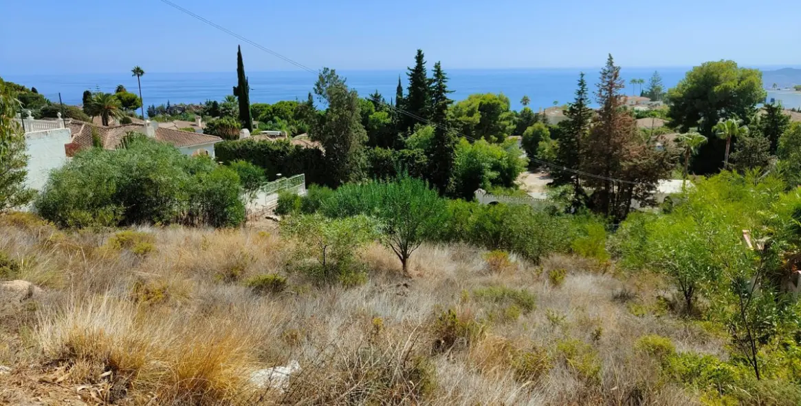 Продажа  жилого участка в Benalmadena Pueblo 1