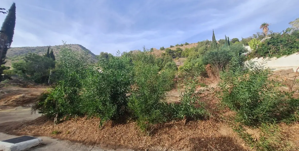 Продажа  жилого участка в Benalmadena Pueblo 3