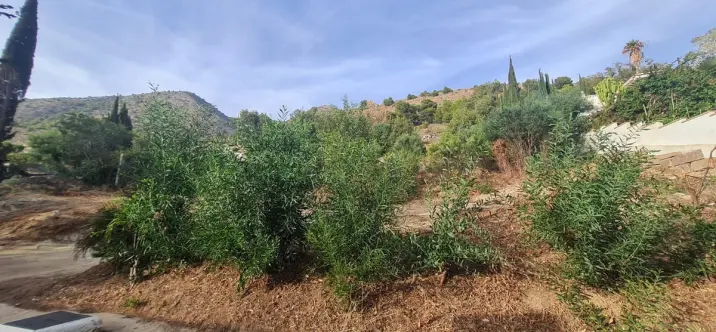 Продажа  жилого участка в Benalmadena Pueblo 2