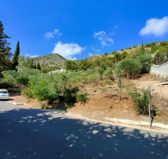 Продажа  жилого участка в Benalmadena Pueblo