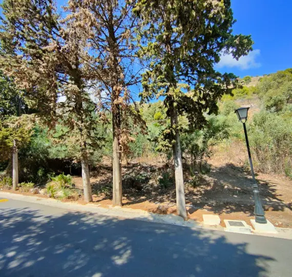 Продажа  жилого участка в Benalmadena Pueblo