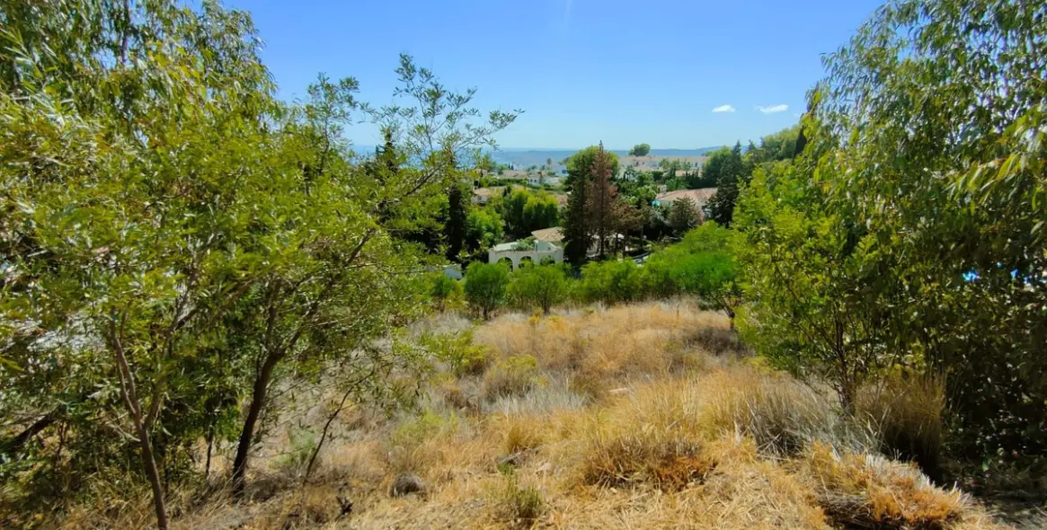 Sale of residential plot in Benalmadena Pueblo 10