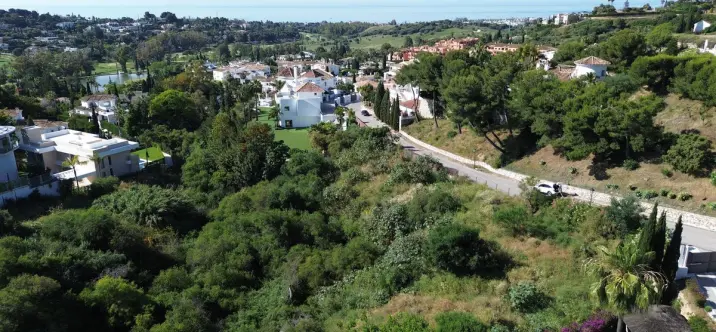 Venta de parcela residencial en El Paraiso 0
