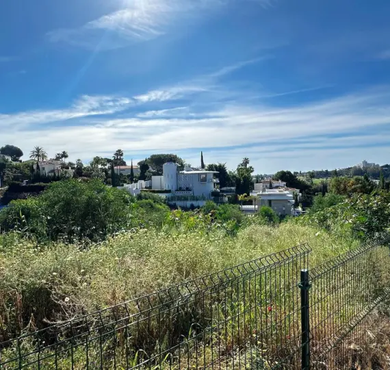 Venta de parcela residencial en El Paraiso