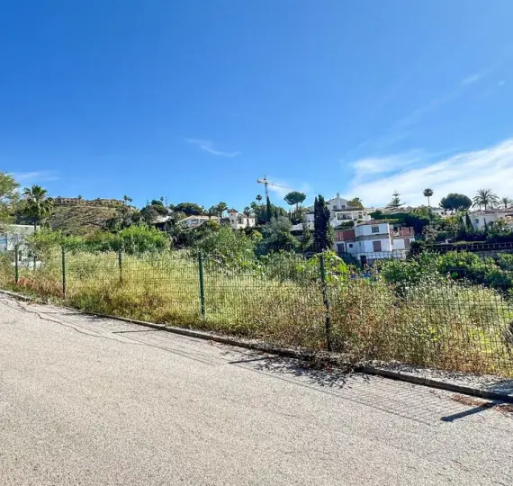 Venta de parcela residencial en El Paraiso