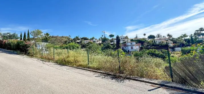 Venta de parcela residencial en El Paraiso 3