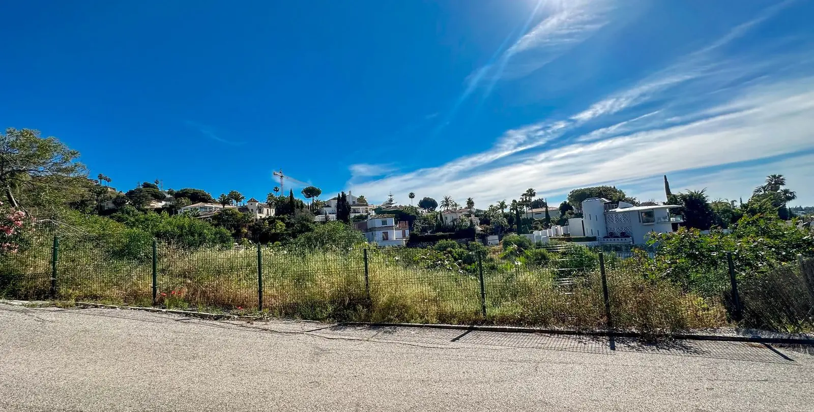 Venta de parcela residencial en El Paraiso 2