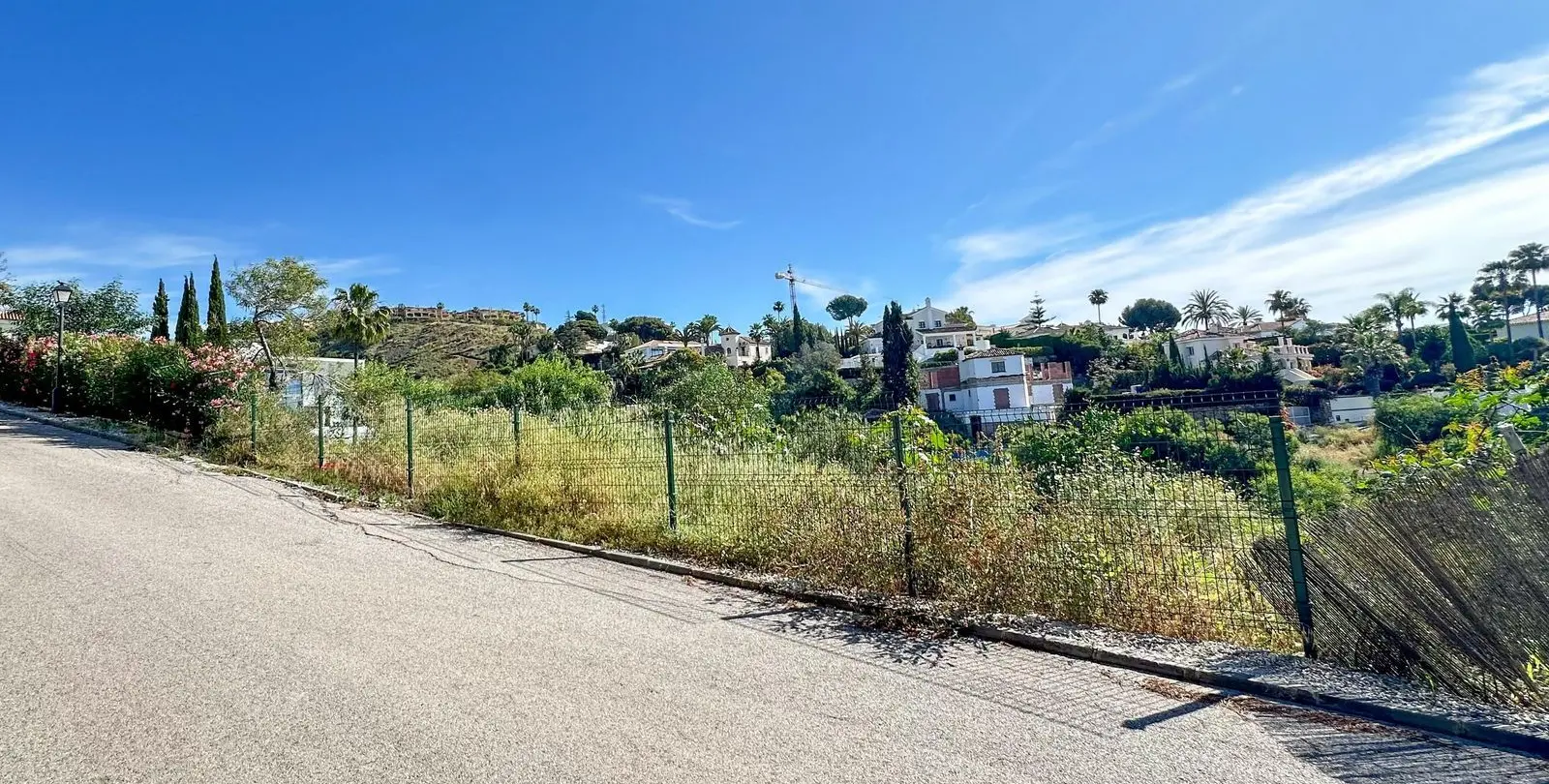 Venta de parcela residencial en El Paraiso 4