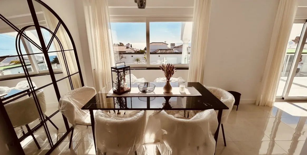 Продажа  отдельно стоящей виллы в La Duquesa 8