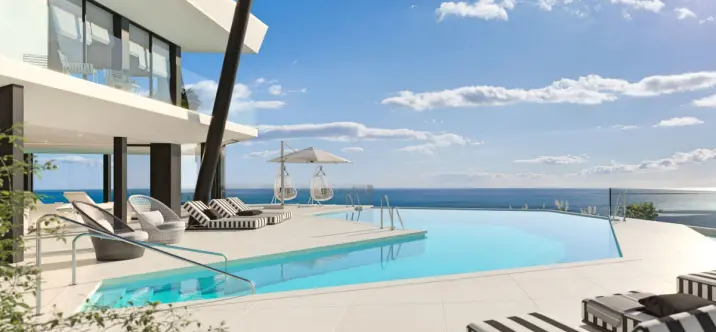 Продажа апартаментов на среднем этаже в Fuengirola 0
