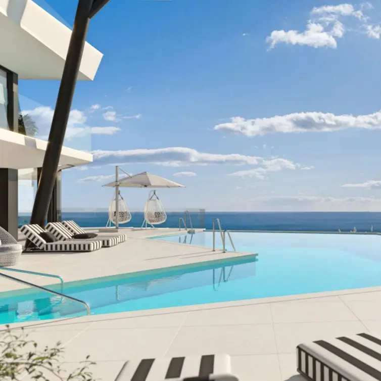Sale of middle floor apartment in Fuengirola