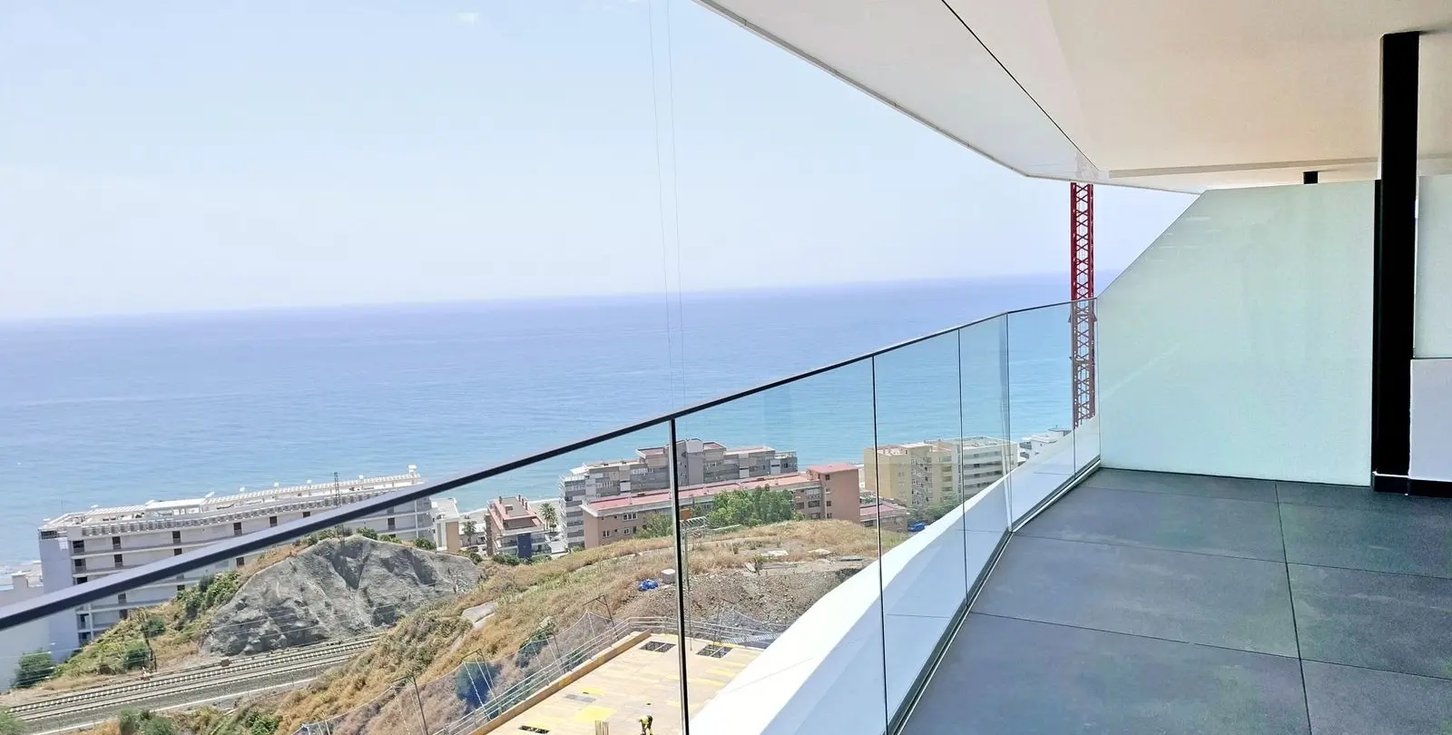 Sale of middle floor apartment in Fuengirola 3