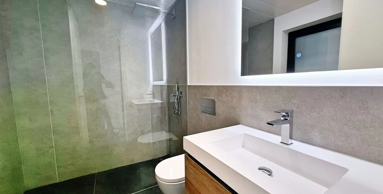 Sale of middle floor apartment in Fuengirola 5