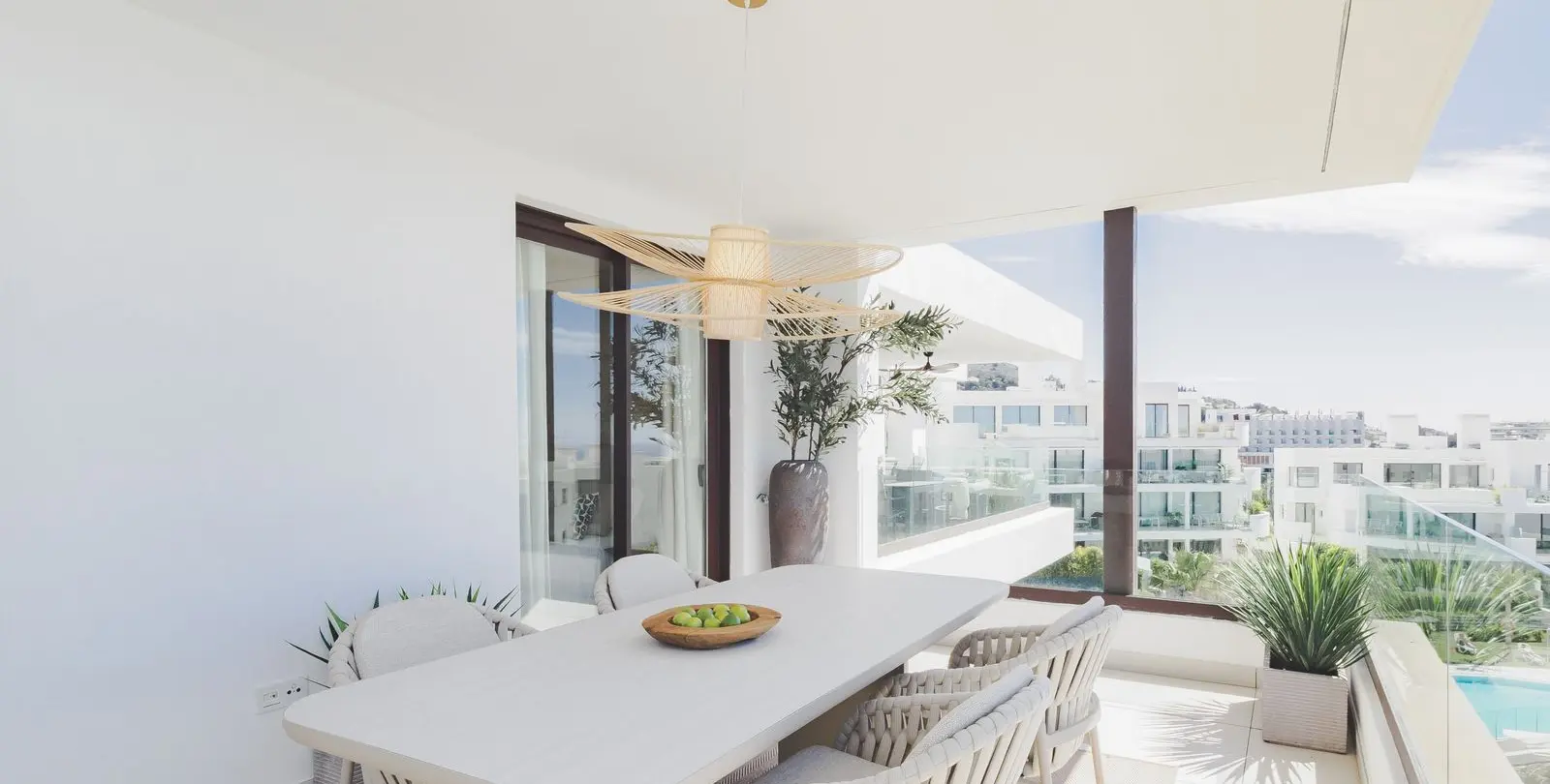 Sale of penthouse duplex in Higueron 13