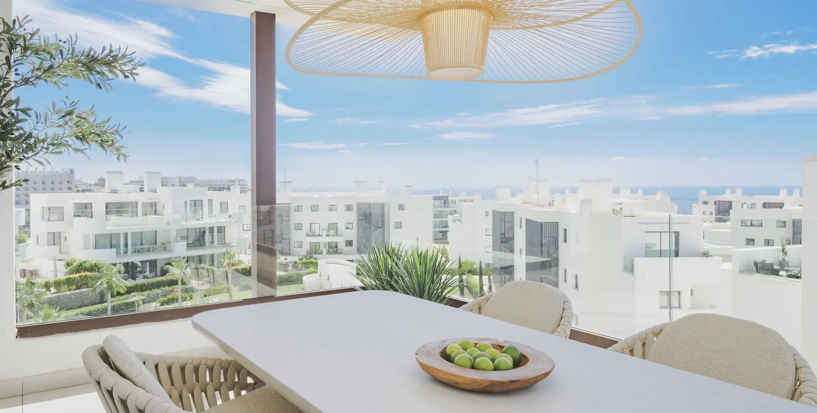 Sale of penthouse duplex in Higueron 14