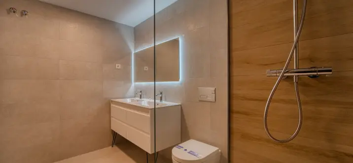 Sale of middle floor apartment in Torremolinos 4