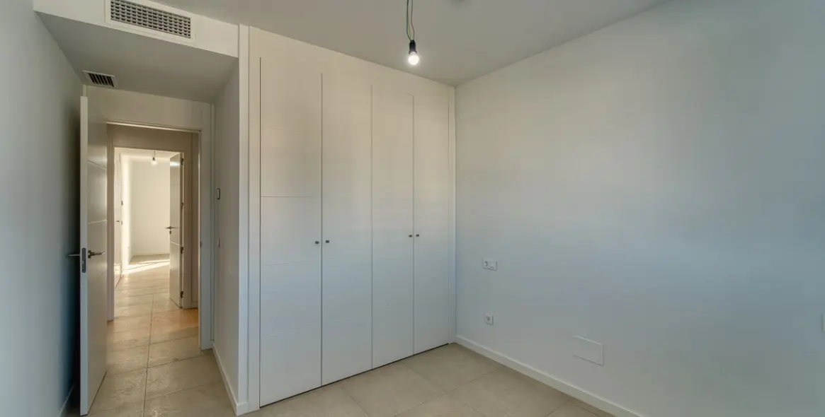 Sale of middle floor apartment in Torremolinos 11