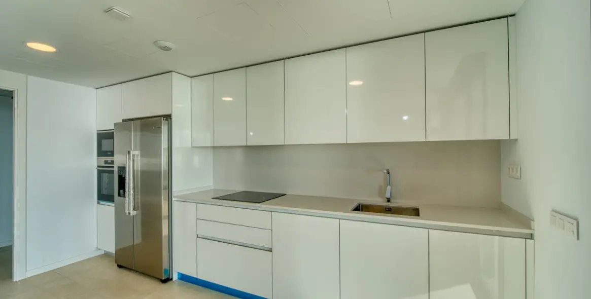 Sale of middle floor apartment in Torremolinos 20