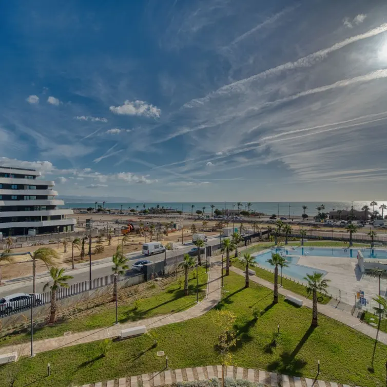 Sale of middle floor apartment in Torremolinos