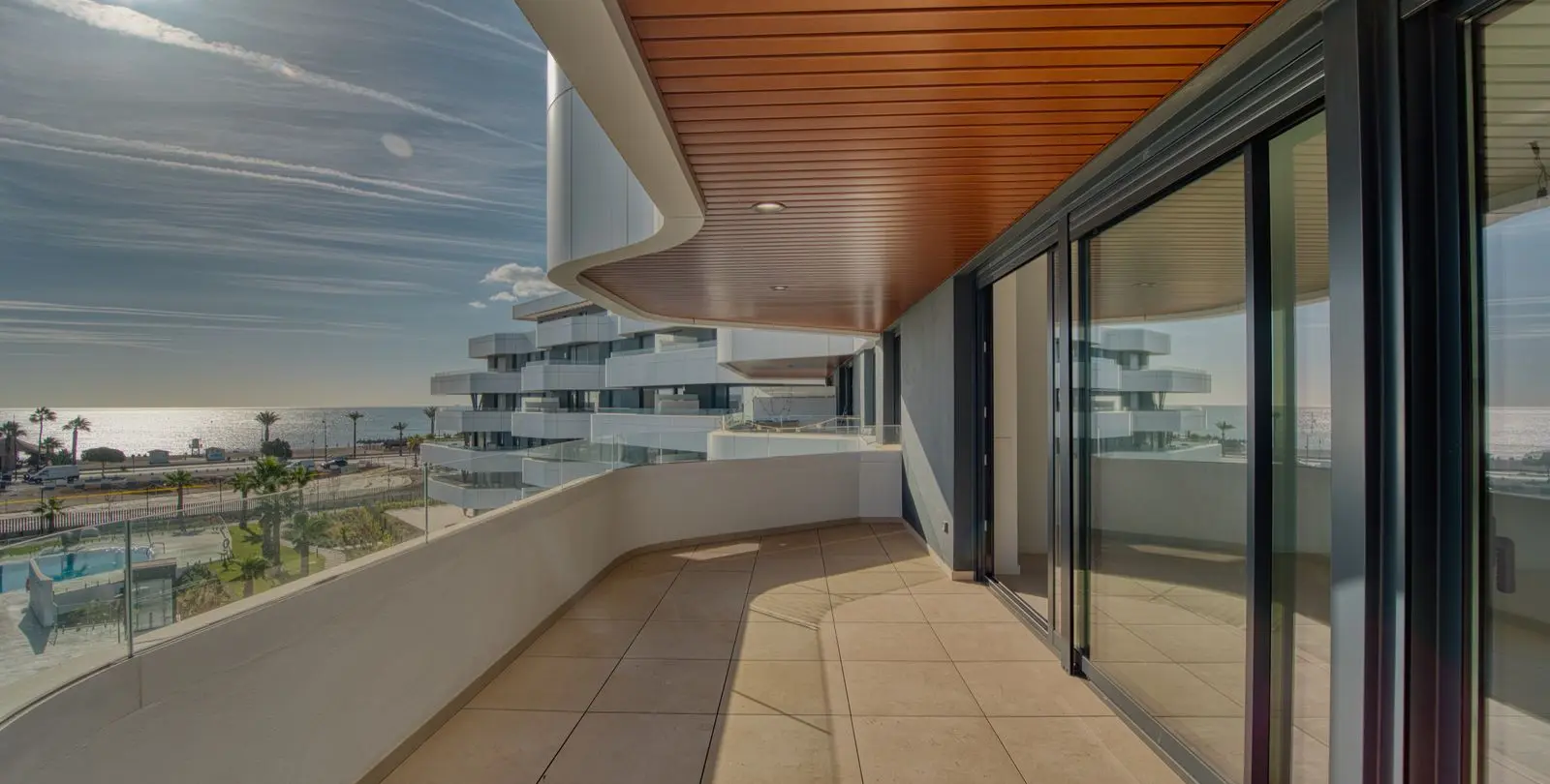 Sale of middle floor apartment in Torremolinos 3