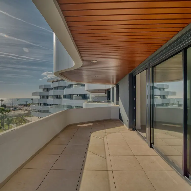 Sale of middle floor apartment in Torremolinos