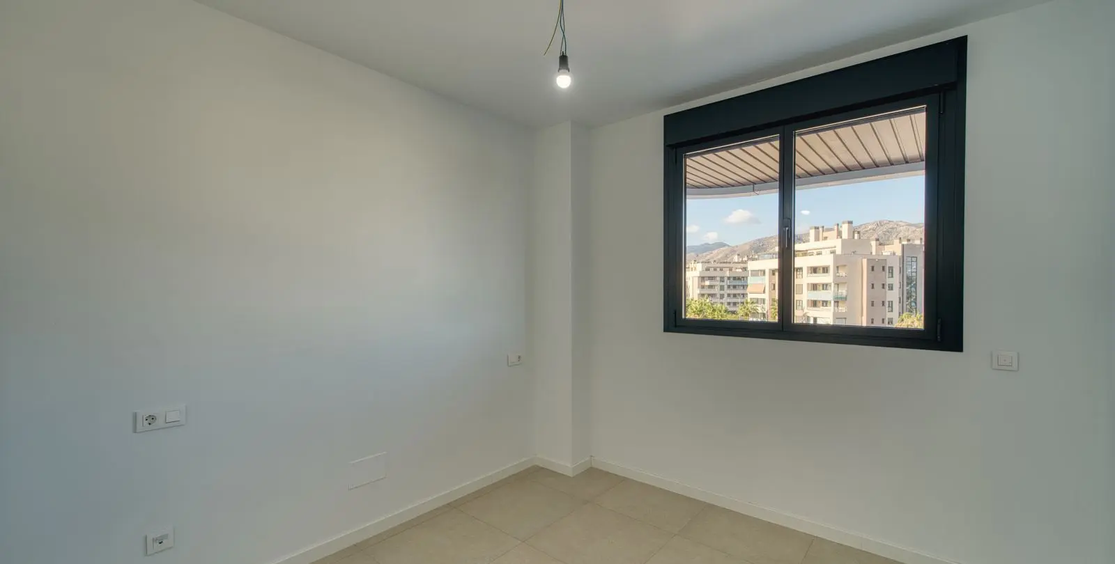 Sale of middle floor apartment in Torremolinos 12