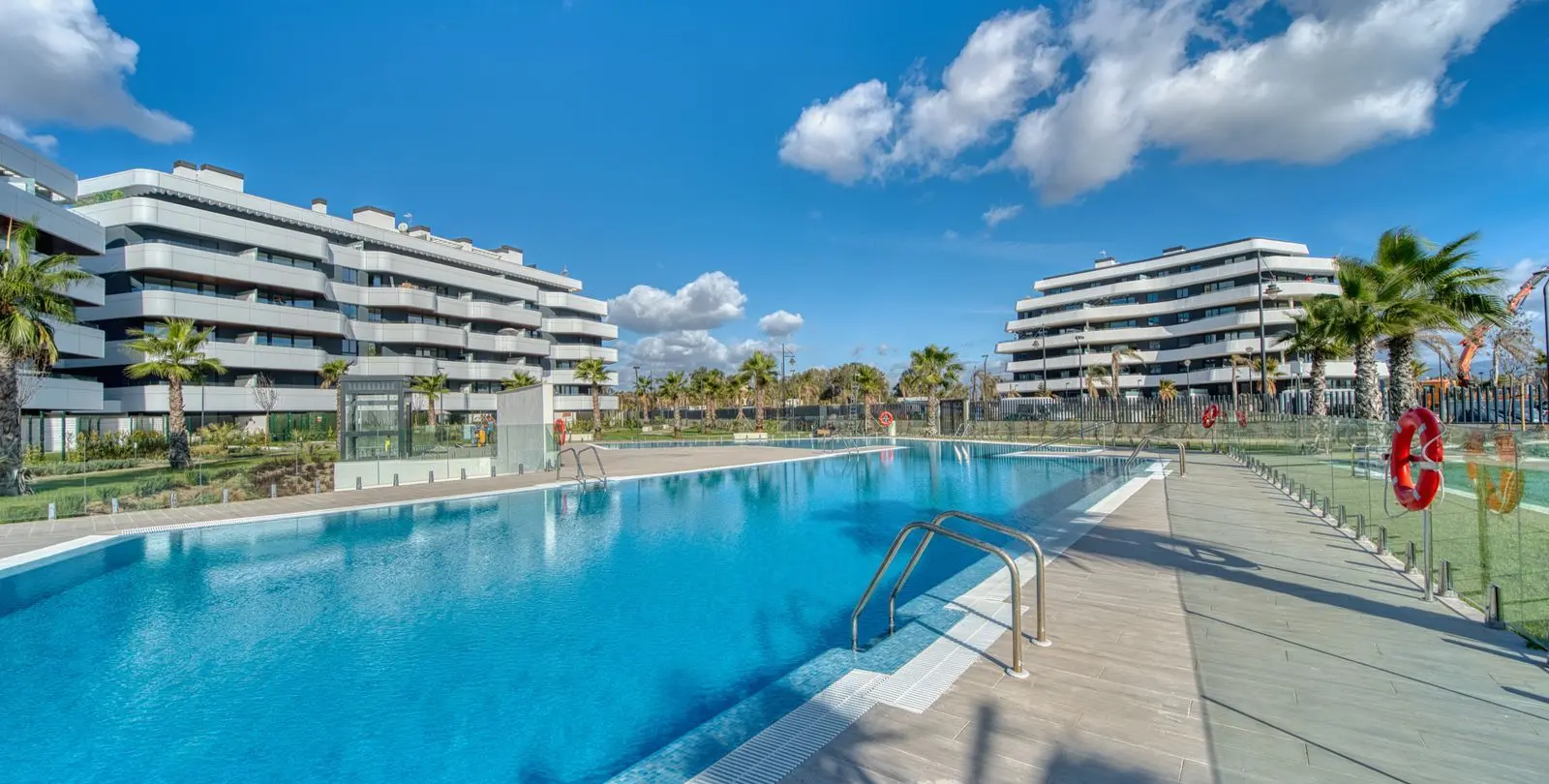 Venta de apartamento en planta media en Torremolinos 4
