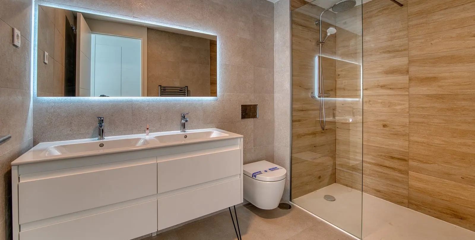 Venta de apartamento en planta media en Torremolinos 8