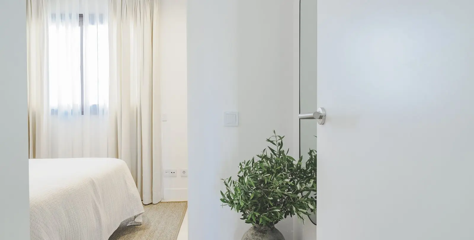 Продажа двухуровневого пентхауса в Higueron 35