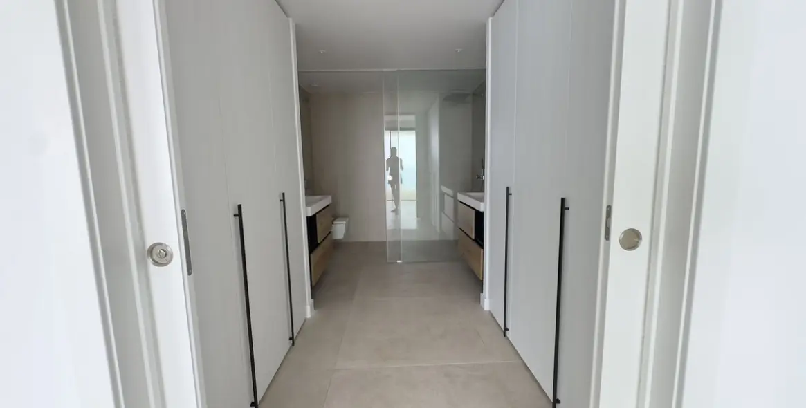 Sale of middle floor apartment in Higueron 3