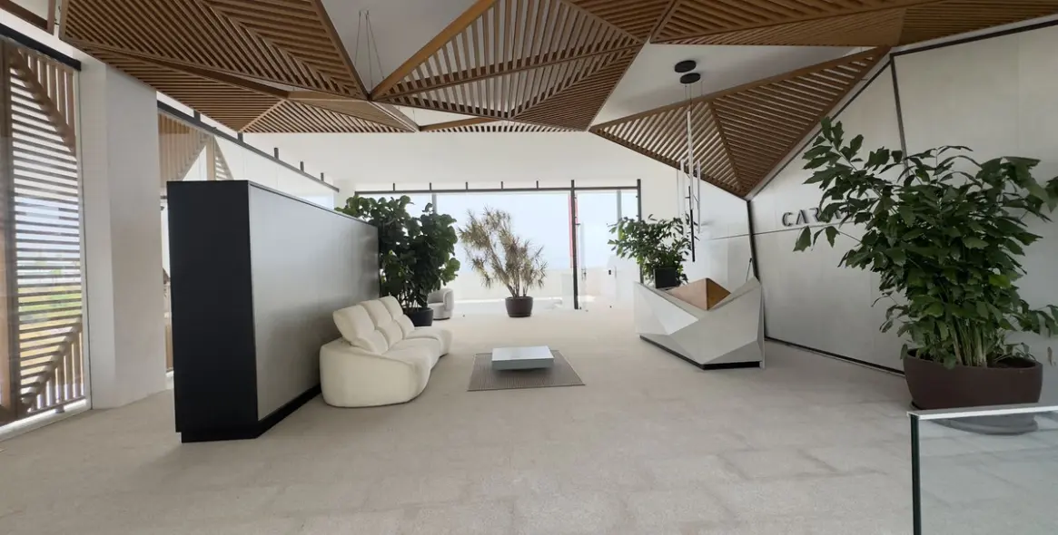 Sale of middle floor apartment in Higueron 15