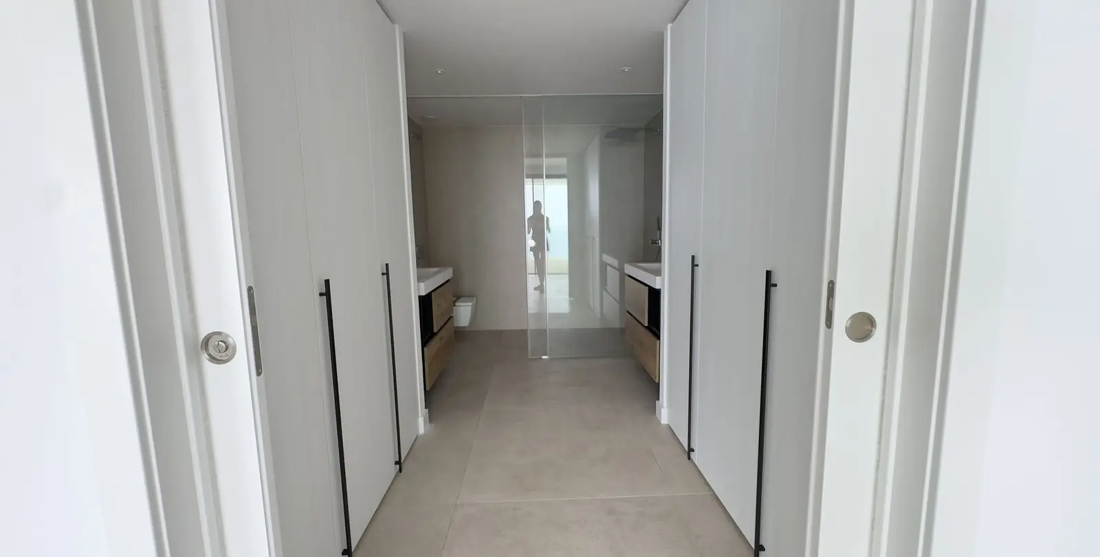 Sale of middle floor apartment in Higueron 3