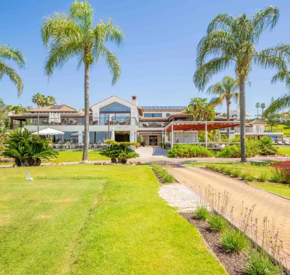 Venta de parcela residencial en Los Arqueros
