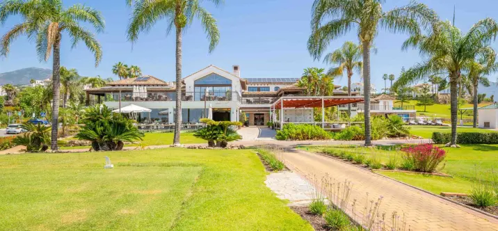 Venta de parcela residencial en Los Arqueros 3