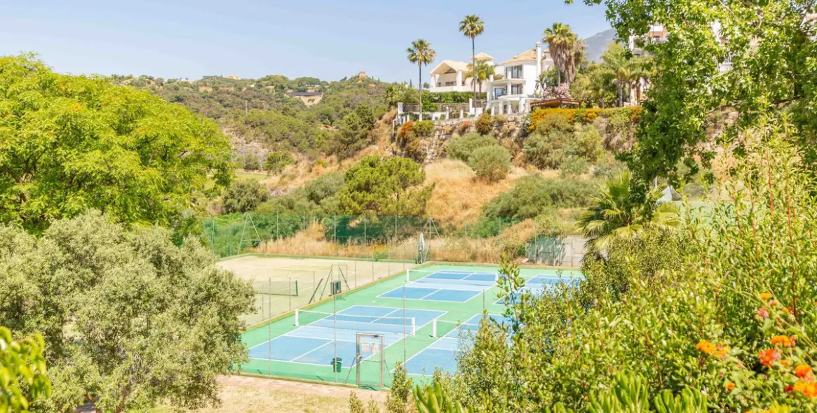 Sale of residential plot in Los Arqueros 20