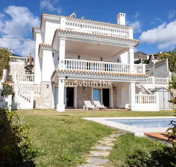 Venta de villa independiente en La Capellania