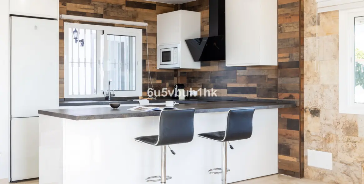 Продажа  отдельно стоящей виллы в La Capellania 7