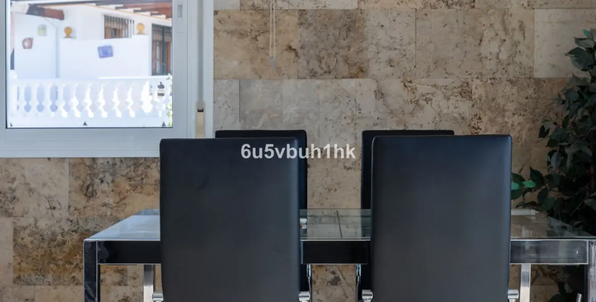 Продажа  отдельно стоящей виллы в La Capellania 12