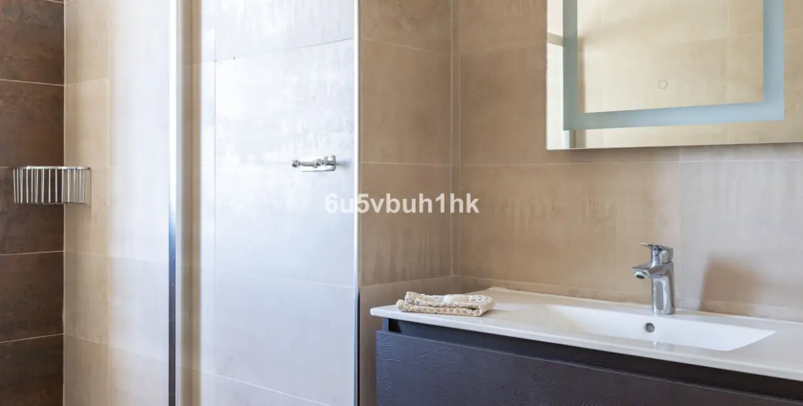 Продажа  отдельно стоящей виллы в La Capellania 18