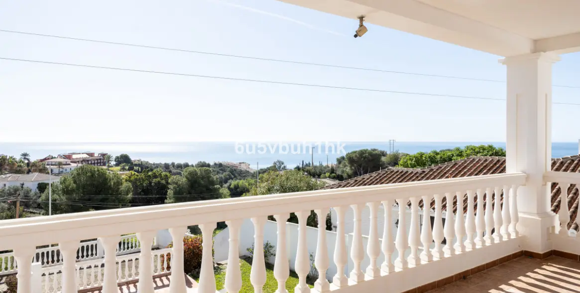 Продажа  отдельно стоящей виллы в La Capellania 22