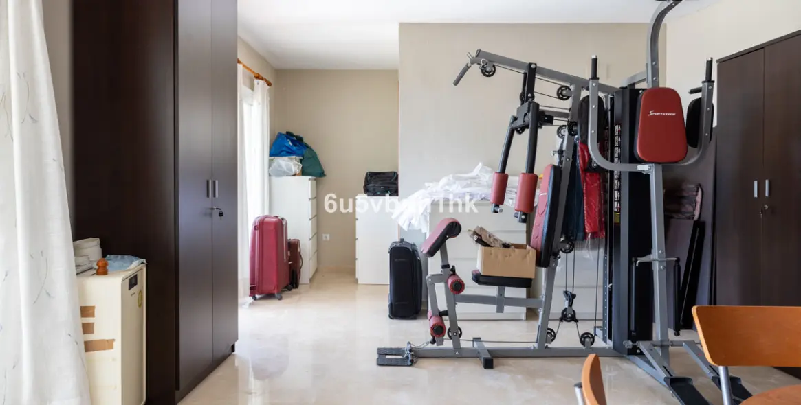 Продажа  отдельно стоящей виллы в La Capellania 26