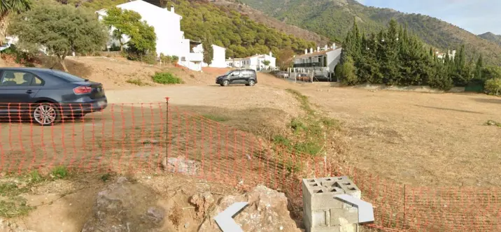Продажа  коммерческого участка в Mijas 4