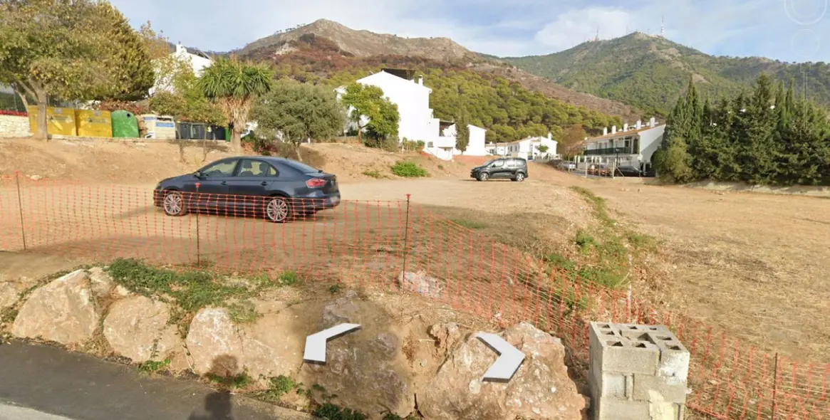Продажа  коммерческого участка в Mijas 7