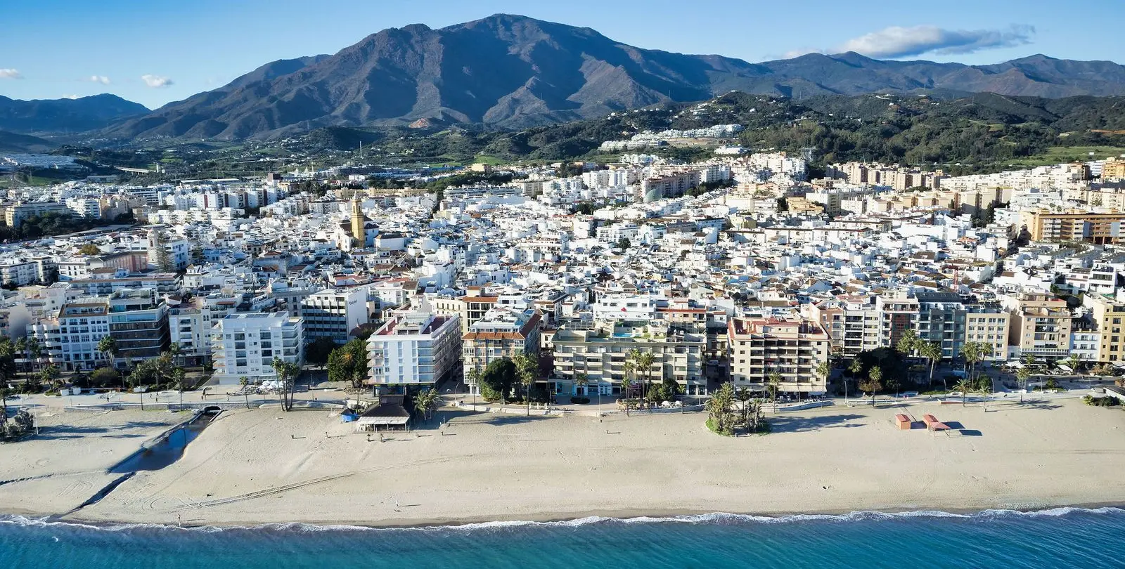 Venta de ático en Estepona 1