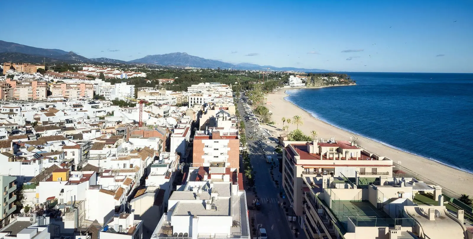 Venta de ático en Estepona 32