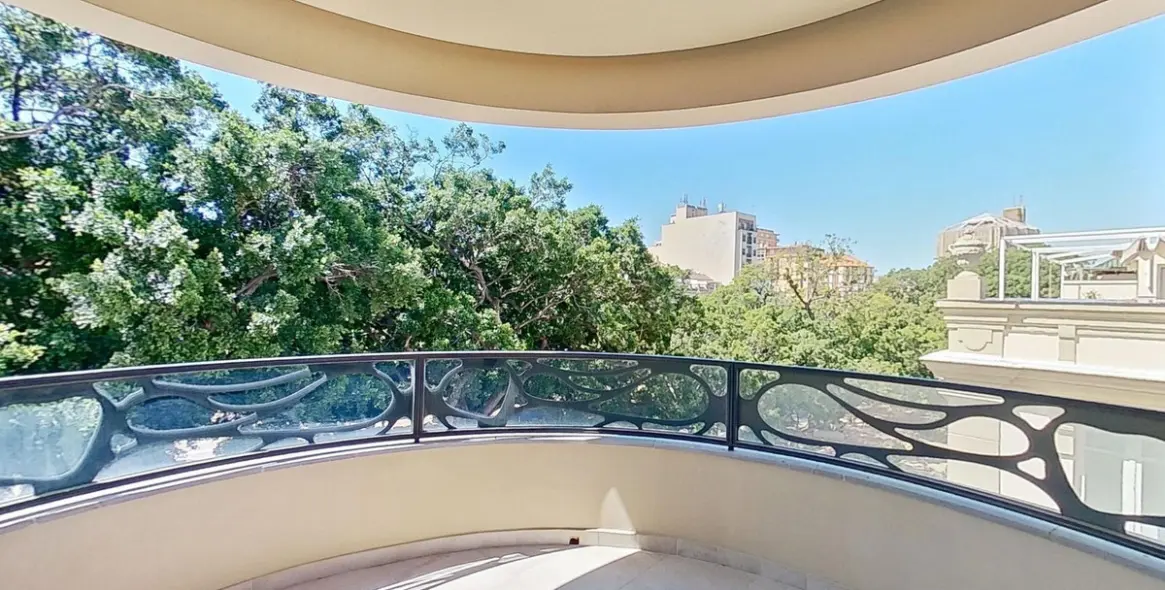 Продажа апартаментов на среднем этаже в Málaga Centro 1