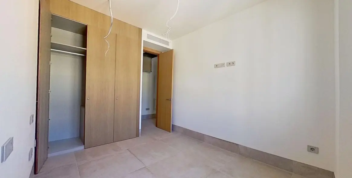 Продажа апартаментов на среднем этаже в Málaga Centro 5