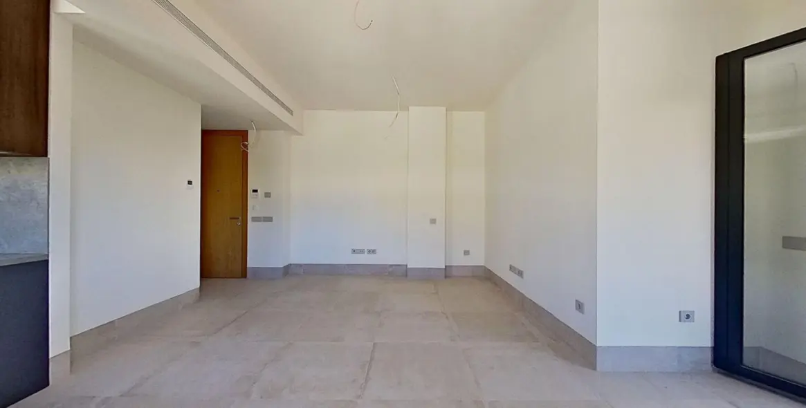 Продажа апартаментов на среднем этаже в Málaga Centro 23