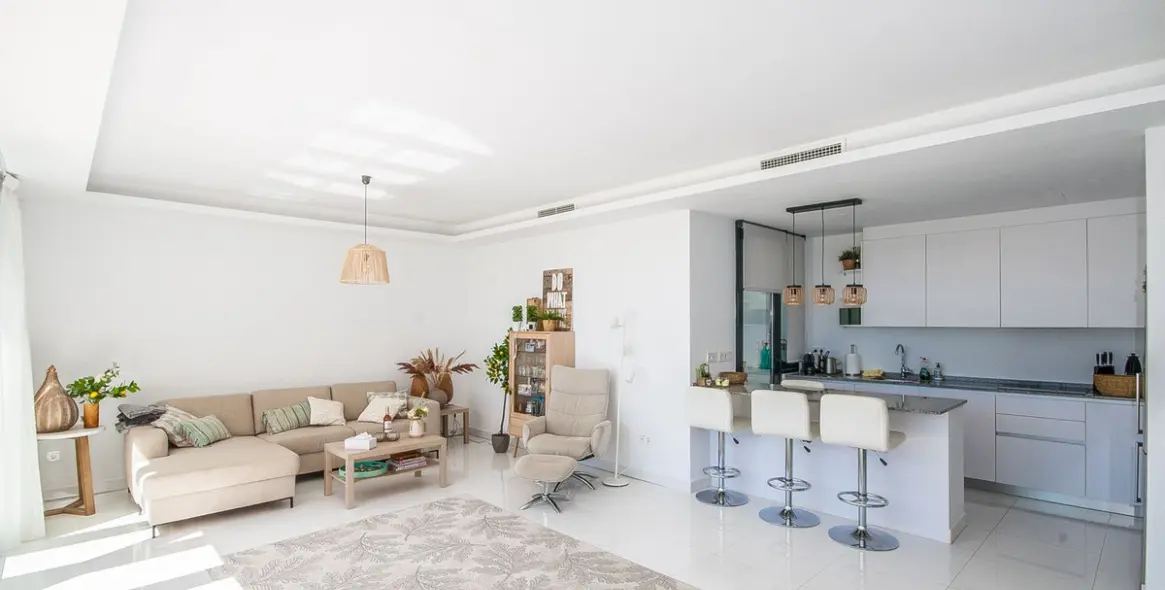 Sale of penthouse duplex in Benahavís 17